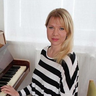 Mgr. Monika Pešavová